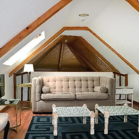 Inicia Casas Reales Santiago de Compostela